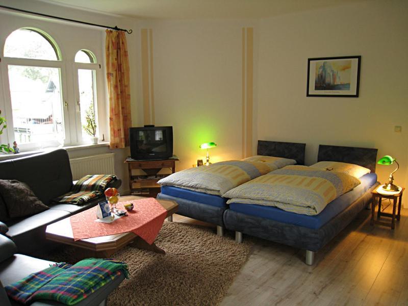 Hotel-Pension Koenigswald Dresde Habitación foto